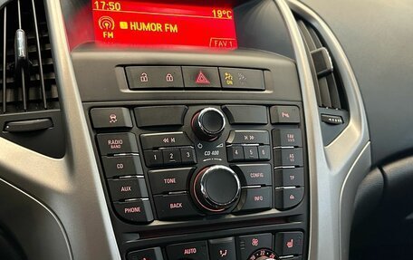 Opel Astra J, 2011 год, 749 900 рублей, 14 фотография