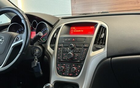 Opel Astra J, 2011 год, 749 900 рублей, 11 фотография