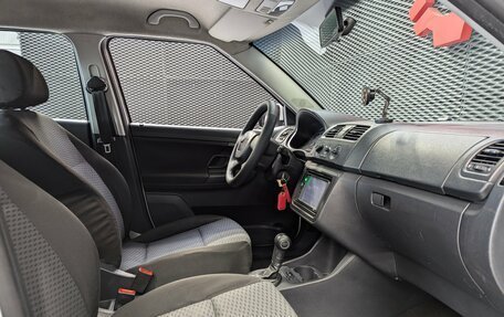 Skoda Fabia II, 2011 год, 650 000 рублей, 27 фотография