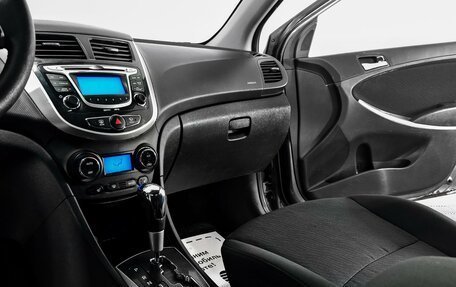 Hyundai Solaris II рестайлинг, 2012 год, 915 000 рублей, 9 фотография