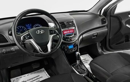 Hyundai Solaris II рестайлинг, 2012 год, 915 000 рублей, 6 фотография