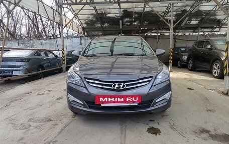 Hyundai Solaris II рестайлинг, 2016 год, 800 000 рублей, 4 фотография