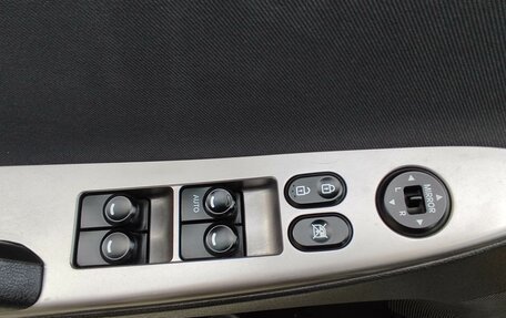 Hyundai Solaris II рестайлинг, 2016 год, 800 000 рублей, 14 фотография