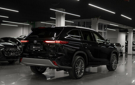 Toyota Highlander, 2026 год, 6 000 000 рублей, 5 фотография