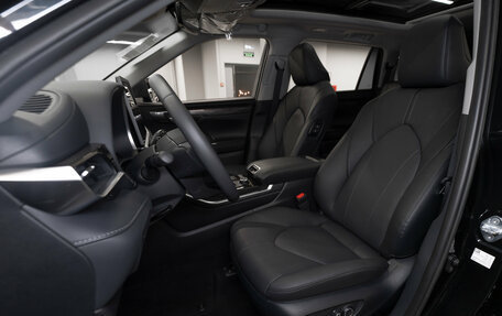 Toyota Highlander, 2026 год, 6 000 000 рублей, 9 фотография