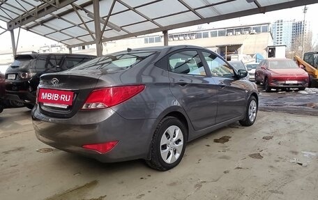 Hyundai Solaris II рестайлинг, 2016 год, 800 000 рублей, 22 фотография