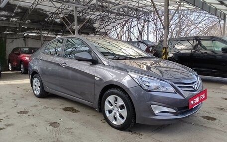 Hyundai Solaris II рестайлинг, 2016 год, 800 000 рублей, 23 фотография