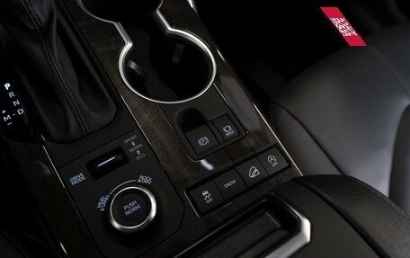 Toyota Highlander, 2026 год, 6 000 000 рублей, 19 фотография