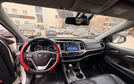 Toyota Highlander III, 2014 год, 3 000 000 рублей, 9 фотография