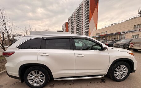 Toyota Highlander III, 2014 год, 3 000 000 рублей, 13 фотография