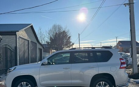 Toyota Land Cruiser Prado 150 рестайлинг 2, 2015 год, 4 300 000 рублей, 8 фотография