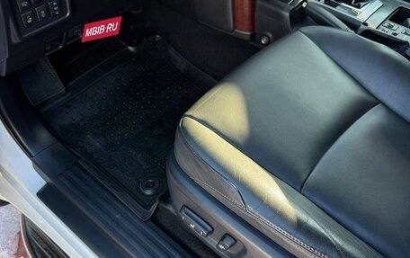 Toyota Land Cruiser Prado 150 рестайлинг 2, 2015 год, 4 300 000 рублей, 11 фотография