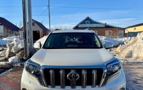 Toyota Land Cruiser Prado 150 рестайлинг 2, 2015 год, 4 300 000 рублей, 2 фотография