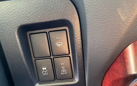 Toyota Land Cruiser Prado 150 рестайлинг 2, 2015 год, 4 300 000 рублей, 29 фотография