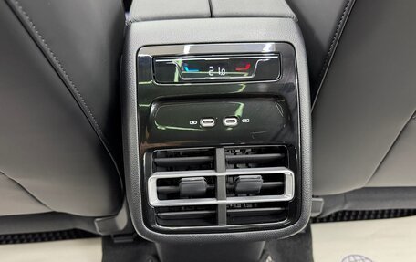 Volkswagen Tiguan, 2026 год, 4 900 000 рублей, 28 фотография