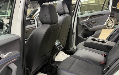 Volkswagen Tiguan, 2026 год, 4 900 000 рублей, 25 фотография