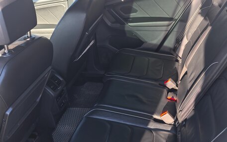 Volkswagen Tiguan II, 2018 год, 2 550 000 рублей, 9 фотография