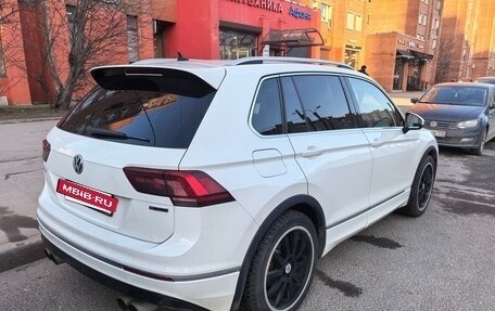 Volkswagen Tiguan II, 2018 год, 2 550 000 рублей, 4 фотография