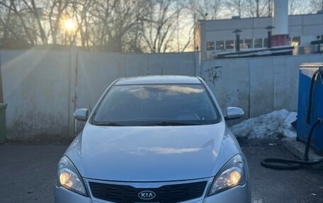 KIA cee'd I рестайлинг, 2010 год, 765 000 рублей, 2 фотография