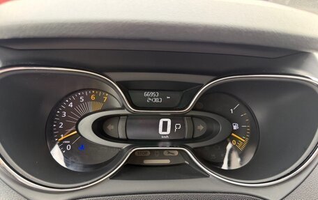 Renault Kaptur I рестайлинг, 2016 год, 2 200 000 рублей, 13 фотография