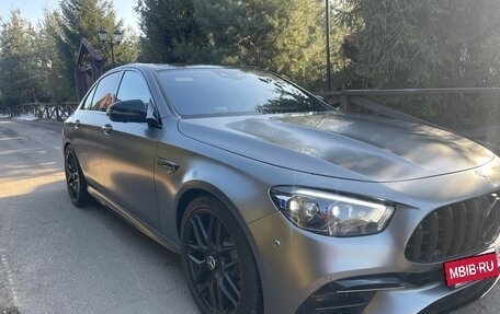 Mercedes-Benz E-Класс AMG, 2017 год, 5 800 000 рублей, 27 фотография