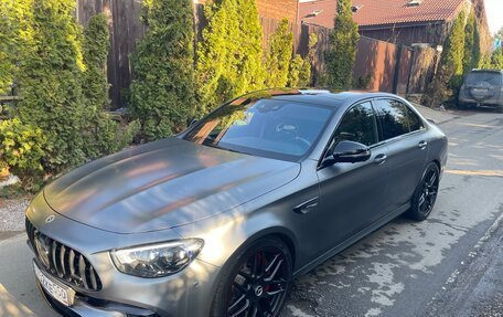 Mercedes-Benz E-Класс AMG, 2017 год, 5 800 000 рублей, 39 фотография