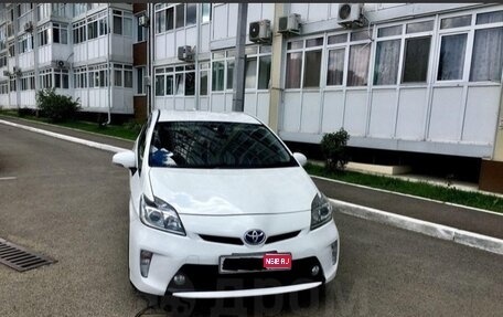 Toyota Prius, 2013 год, 1 200 000 рублей, 1 фотография