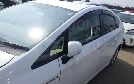 Toyota Prius, 2013 год, 1 200 000 рублей, 7 фотография