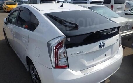 Toyota Prius, 2013 год, 1 200 000 рублей, 9 фотография