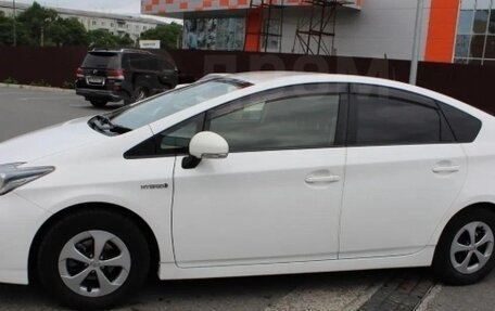 Toyota Prius, 2013 год, 1 200 000 рублей, 4 фотография