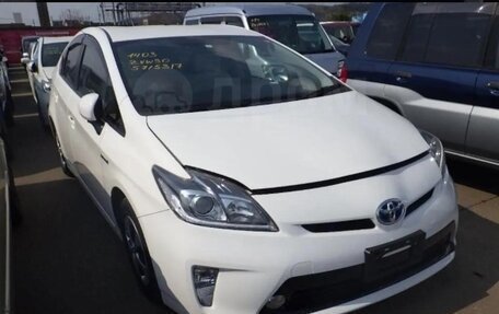 Toyota Prius, 2013 год, 1 200 000 рублей, 5 фотография