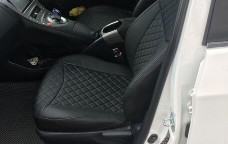 Toyota Prius, 2013 год, 1 200 000 рублей, 16 фотография