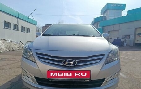 Hyundai Solaris II рестайлинг, 2016 год, 900 000 рублей, 2 фотография