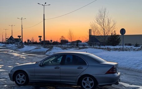 Mercedes-Benz C-Класс, 2002 год, 300 000 рублей, 2 фотография