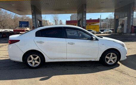 KIA Rio IV, 2017 год, 725 000 рублей, 4 фотография