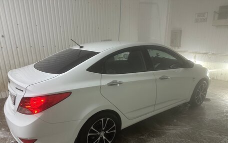 Hyundai Solaris II рестайлинг, 2013 год, 790 000 рублей, 13 фотография