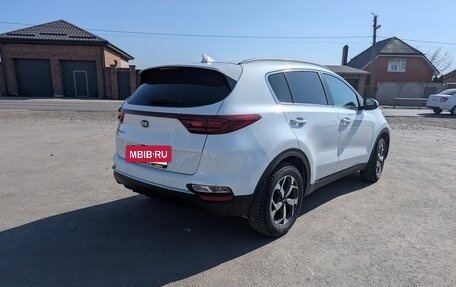 KIA Sportage IV рестайлинг, 2020 год, 2 590 000 рублей, 4 фотография