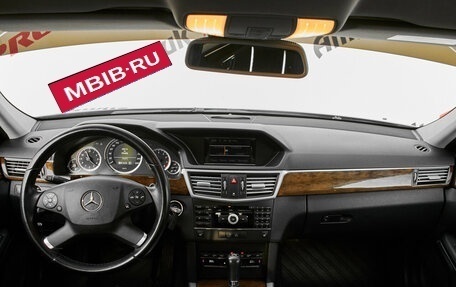 Mercedes-Benz E-Класс, 2010 год, 1 595 000 рублей, 11 фотография