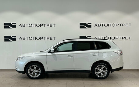 Mitsubishi Outlander III рестайлинг 3, 2013 год, 1 099 000 рублей, 4 фотография