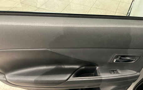 Mitsubishi Outlander III рестайлинг 3, 2013 год, 1 099 000 рублей, 14 фотография