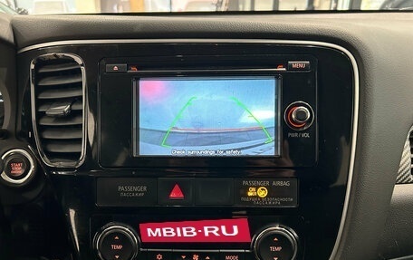 Mitsubishi Outlander III рестайлинг 3, 2013 год, 1 099 000 рублей, 19 фотография