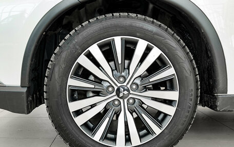 Mitsubishi Outlander III рестайлинг 3, 2020 год, 2 699 000 рублей, 22 фотография