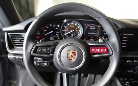 Porsche 911, 2024 год, 17 700 000 рублей, 8 фотография