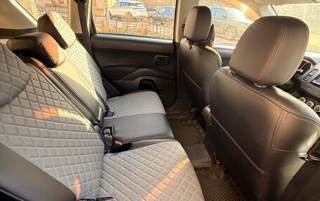 Mitsubishi Outlander III рестайлинг 3, 2008 год, 850 000 рублей, 16 фотография