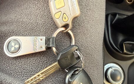 Mitsubishi Outlander III рестайлинг 3, 2008 год, 850 000 рублей, 20 фотография