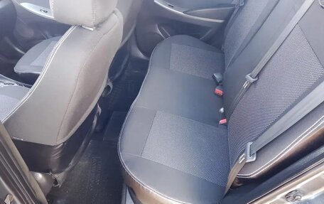 Hyundai Solaris II рестайлинг, 2016 год, 539 000 рублей, 16 фотография