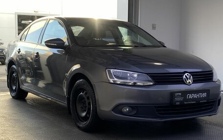 Volkswagen Jetta VI, 2011 год, 779 000 рублей, 3 фотография