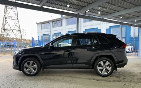 Toyota RAV4, 2021 год, 3 350 000 рублей, 2 фотография