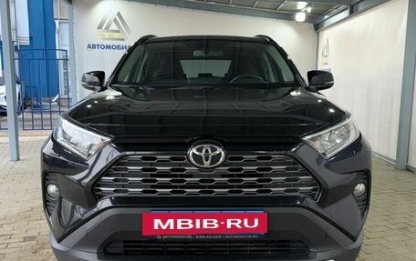 Toyota RAV4, 2021 год, 3 350 000 рублей, 9 фотография