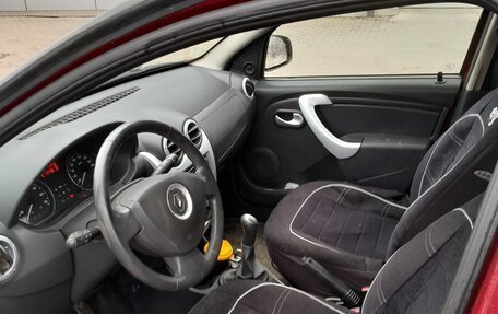 Renault Sandero I, 2011 год, 570 000 рублей, 1 фотография